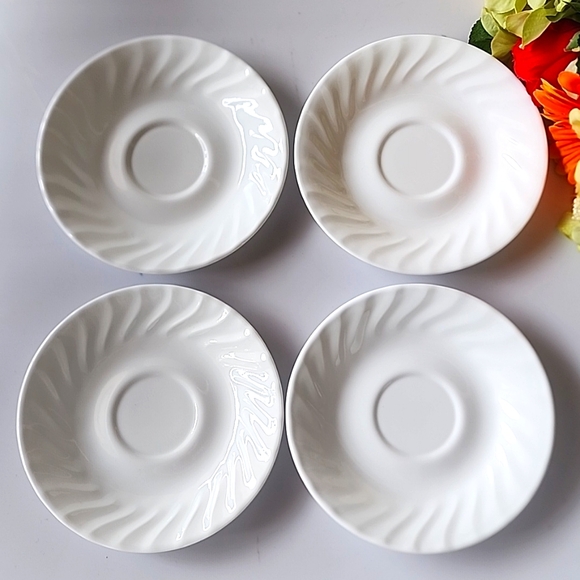 8 piece of Corelle/Corning Swirl Pattern 4 Saucers & 4 Coffee/Tea Mugs. USA - Picture 5 of 13